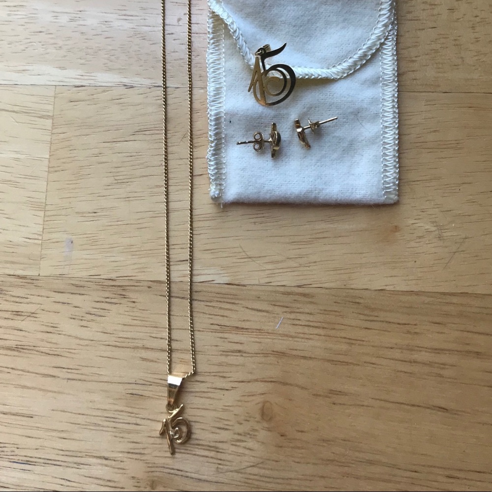 15 numerical necklace, pendant and earrings
